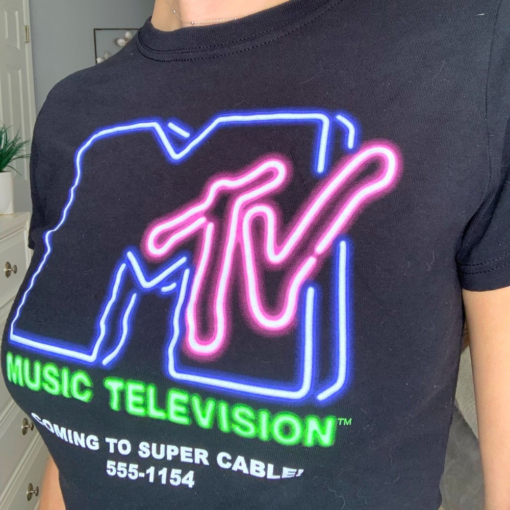 Neon MTV Fitted T-Shirt Size: Small